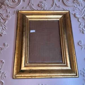 Vintage Estate Wooden Gold 5 x 7 Picture Frame